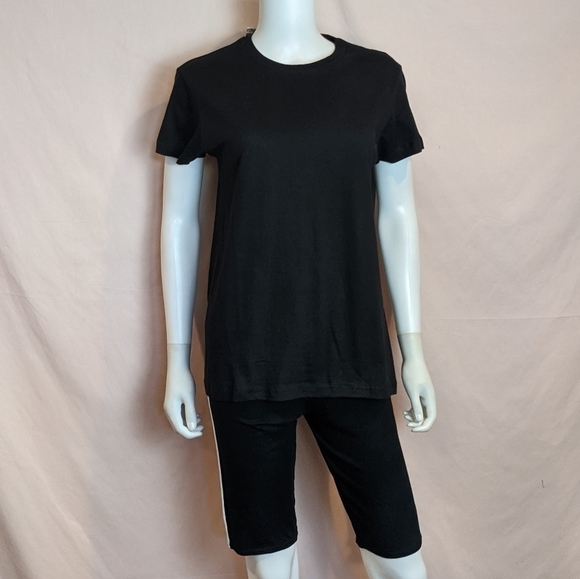 Boohoo Black Tee and Matching Side Stripe Cycling Shorts Set size 8 - Picture 1 of 10